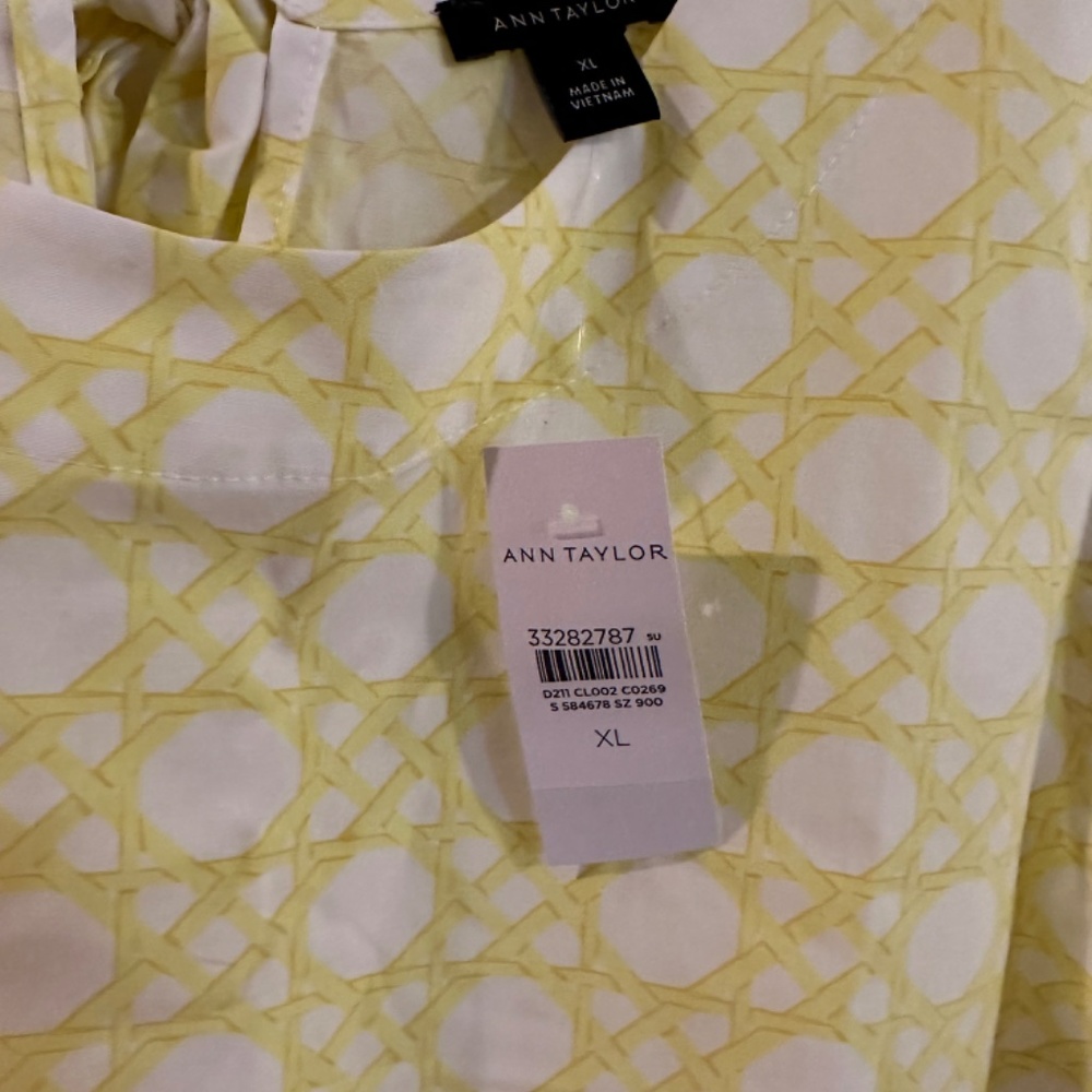 Ann Taylor Ruffle Top - Picture 5 of 6
